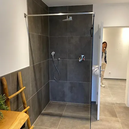 Neuwertige Erdgeschosswohnung Mit Terrasse In Kruft! Apartman Kruft